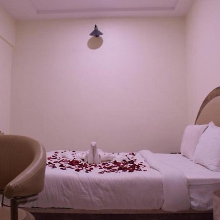 Hotel The Hills, Ambikapur Екстер'єр фото
